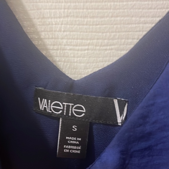 Blue top - Picture 2 of 2